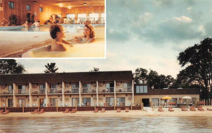 Driftwood Motel - Vintage Postcard (newer photo)